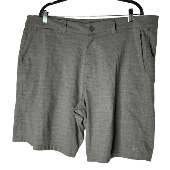 O'Neill Men's Shorts Size 40 in Gray Plaid - Picture 1 of 6